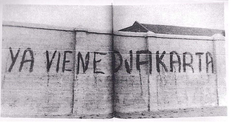 La scritta apparsa sui muri di Santiago del Cile